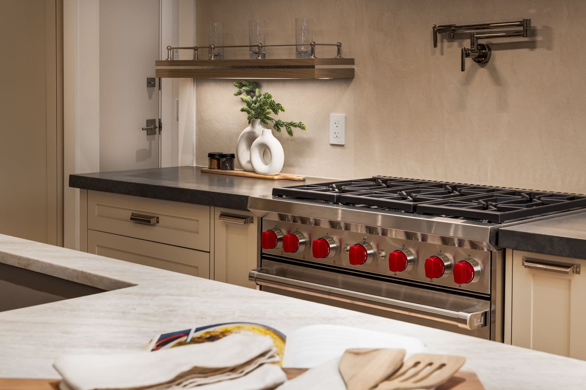 Kitchen range wall detail in the Elbow Park project by Platinum Build Homes in Elbow Park, Calgary.