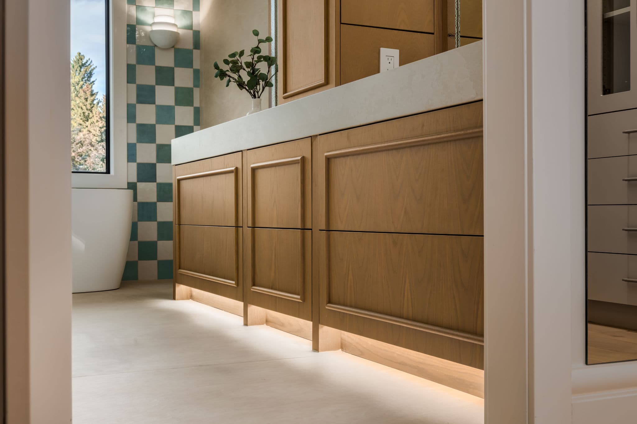 Primary ensuite vanity detail in the Elbow Park project by Platinum Build Homes in Elbow Park, Calgary.