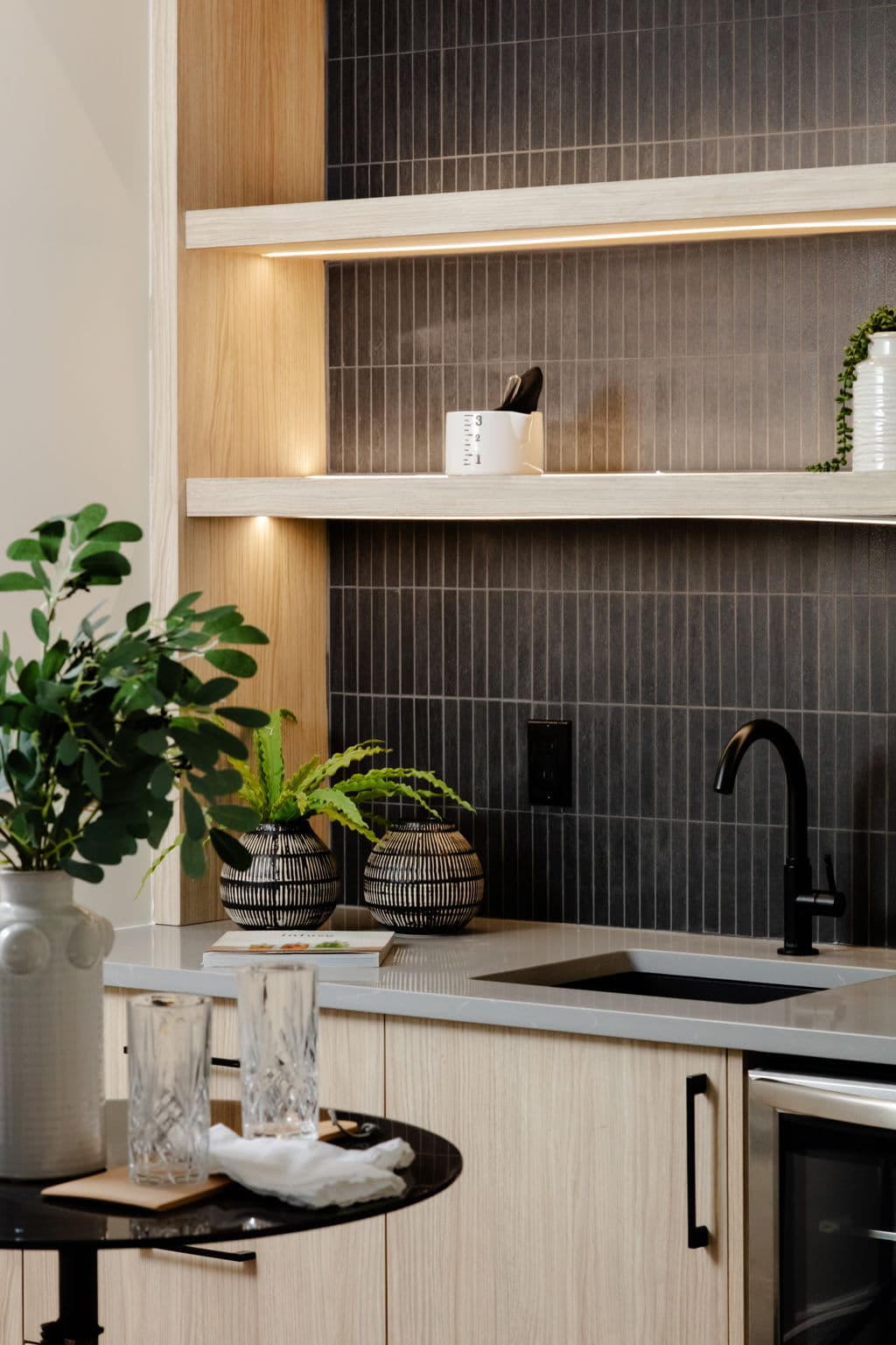 Wet bar detail in the Windsor Park project by Platinum Build Homes in Windsor Park, Calgary.
